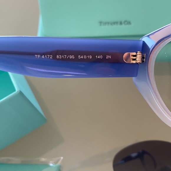 Tiffany Blue Oval Sunglasses - Picture 8 of 9
